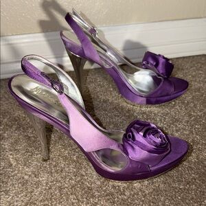 Marciano Purple Satin 🌹 Heels with Floral Accent platforms 8.5-See last Pic READ
